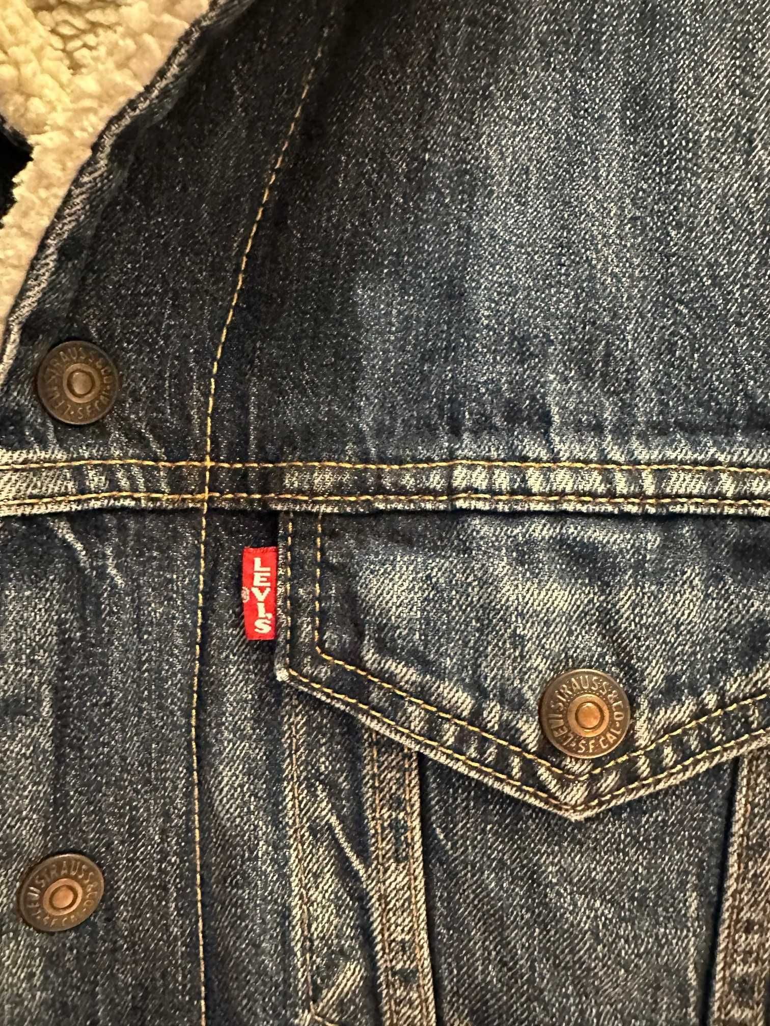 Levis premium kurtka jeansowa z futerkiem rozm S