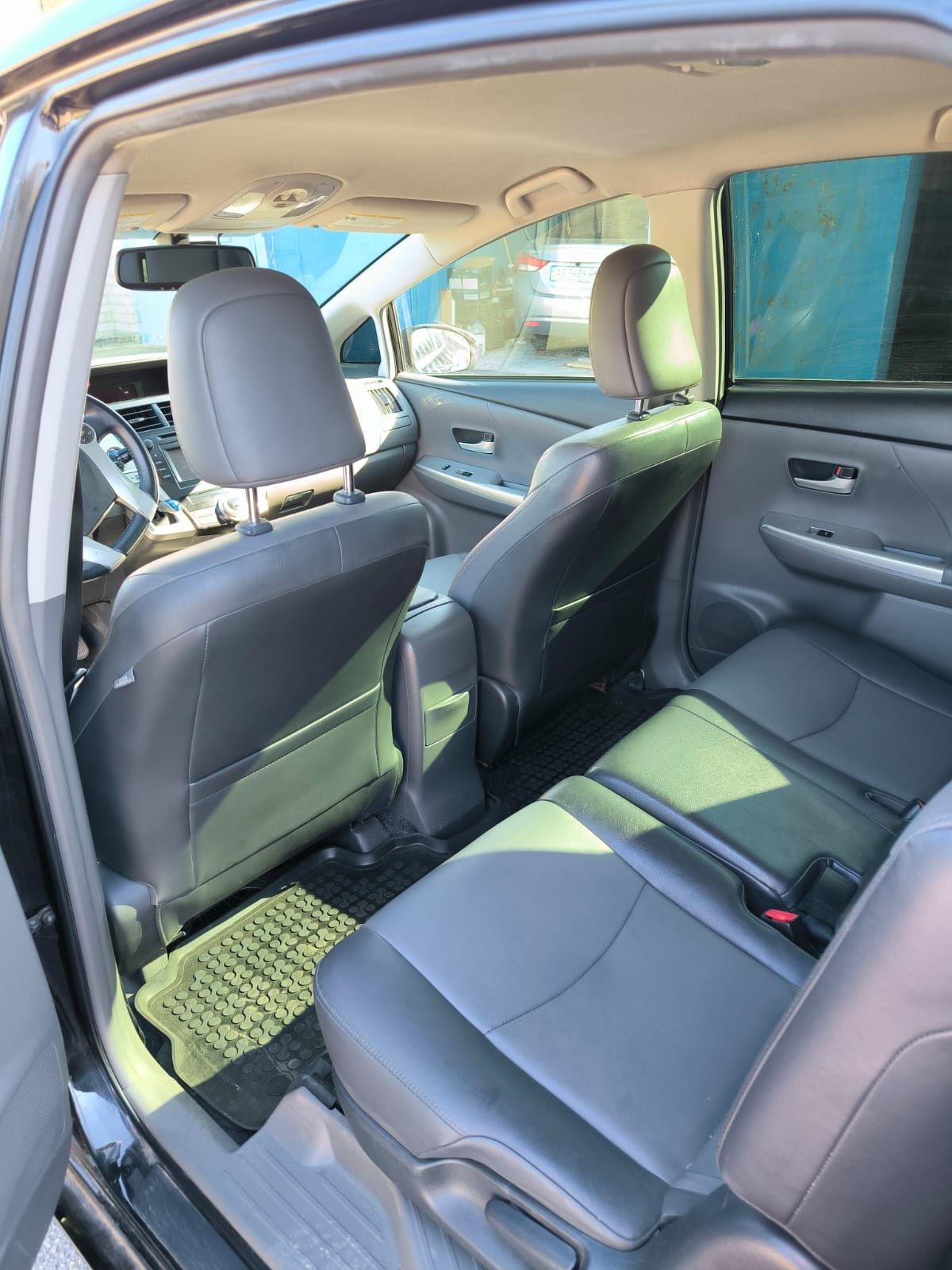 Toyota  Prius  V