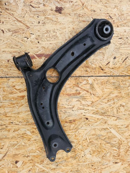 Wahacz przód przedni prawy Skoda Karoq oryginał EU