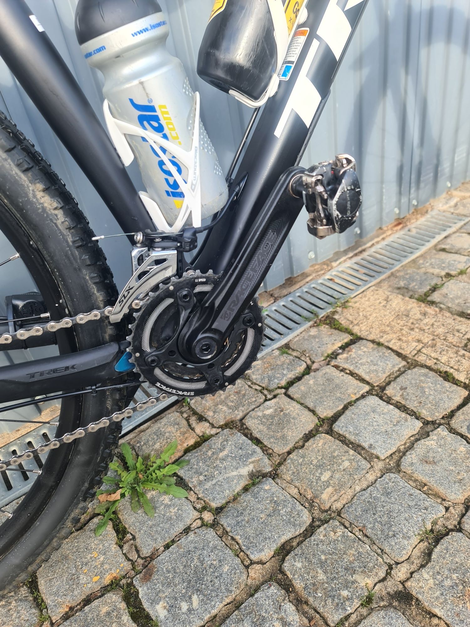 Vendo bicicleta  de btt Trek roda 29 carbono