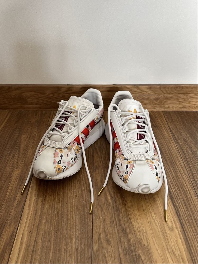 Buty Adidas Originals SL Andridge kolorowe w kwiaty hippie
