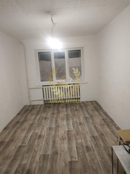 Продам 1 кімнату в кумінальні квартирі