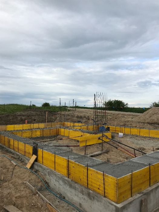 Wynajem szalunków  stropowych  od 80 gr.m2
