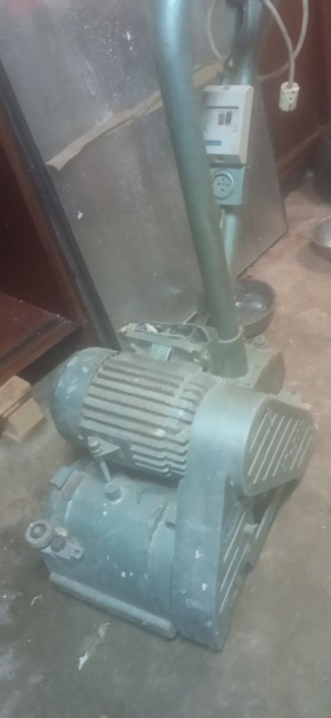 Máquina de afagar