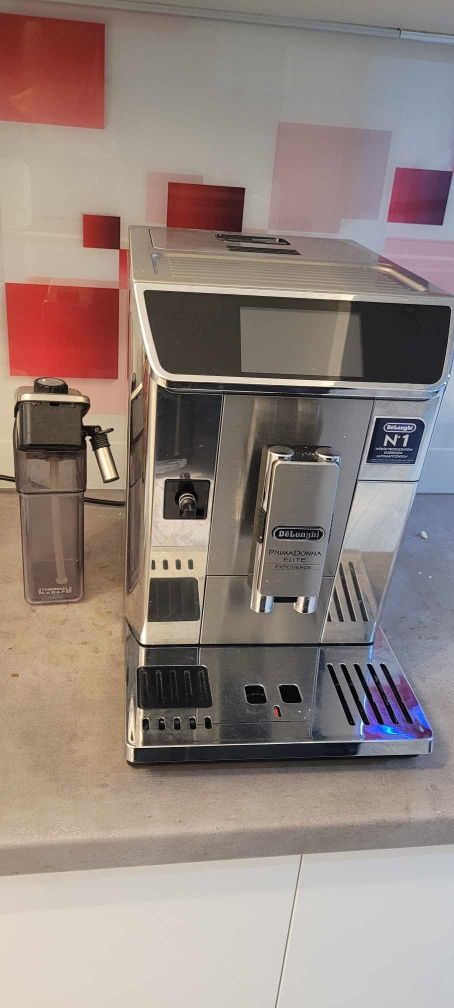 Ekspres do kawy DeLonghi