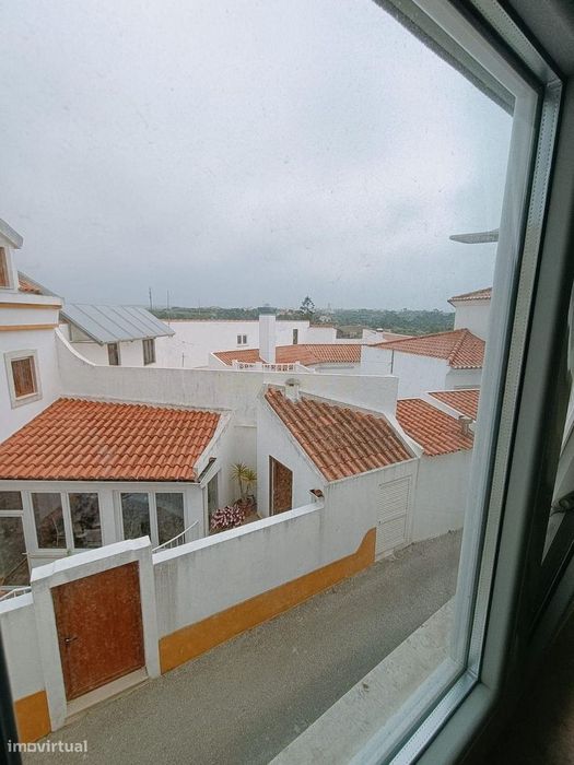 Moradia T4 Centro Histórico de Atouguia da Baleia – Peniche