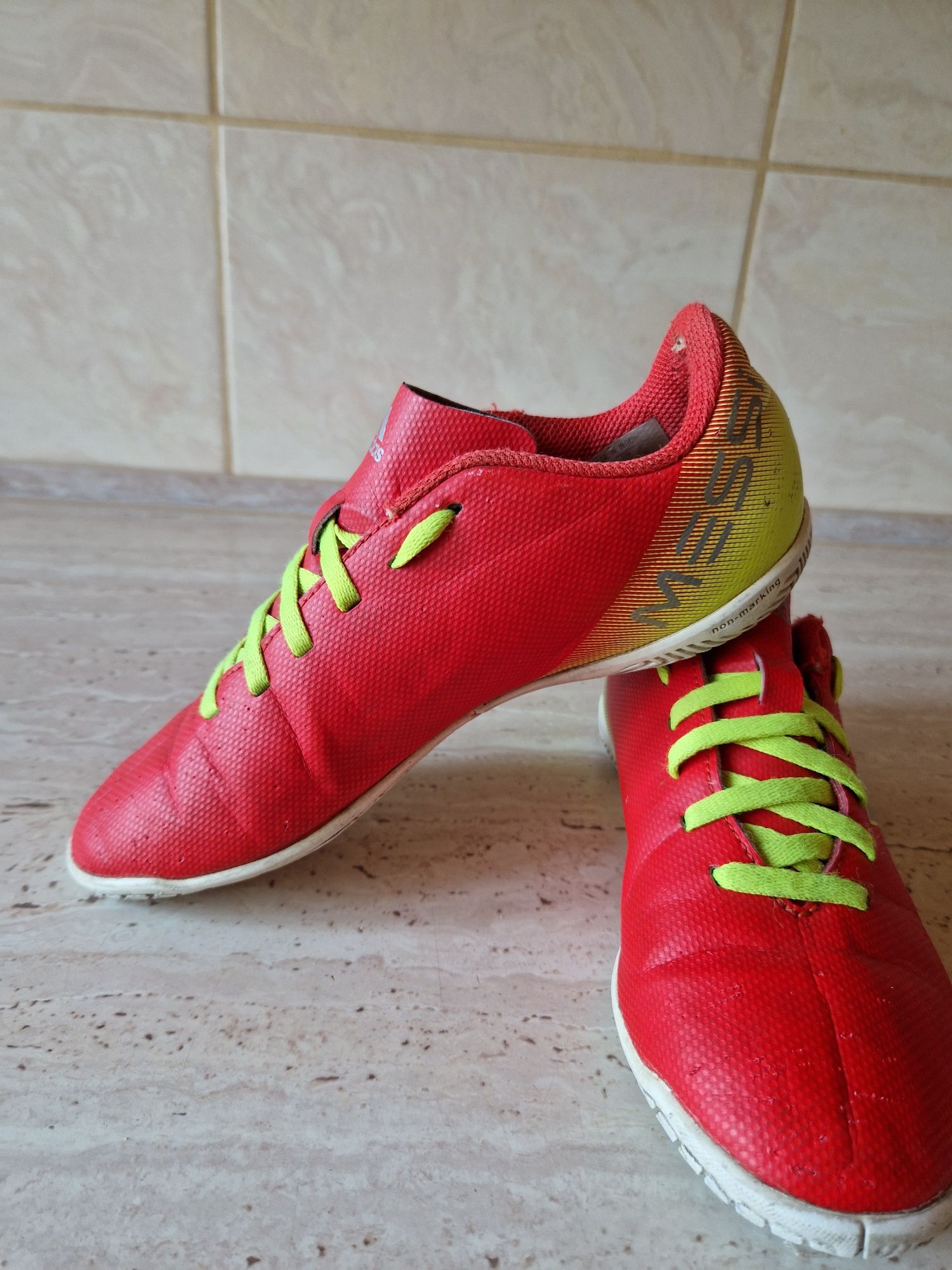 Halówki Adidas Nemeziz Messi  r 35.5