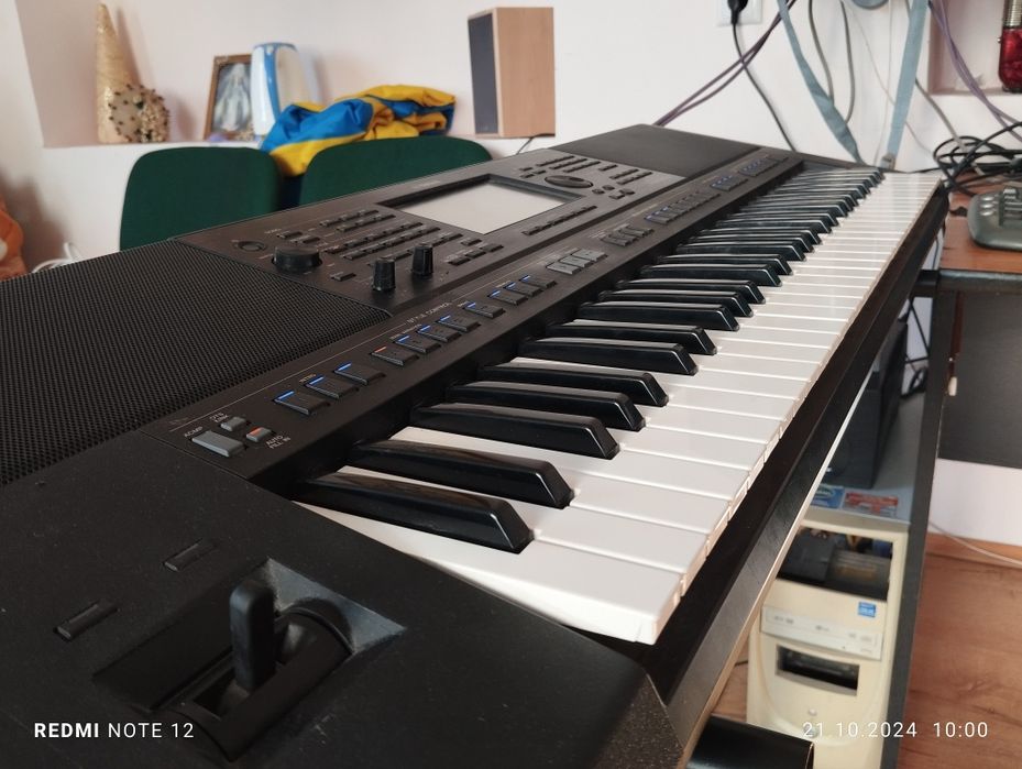 Синтезатор Yamaha sx900