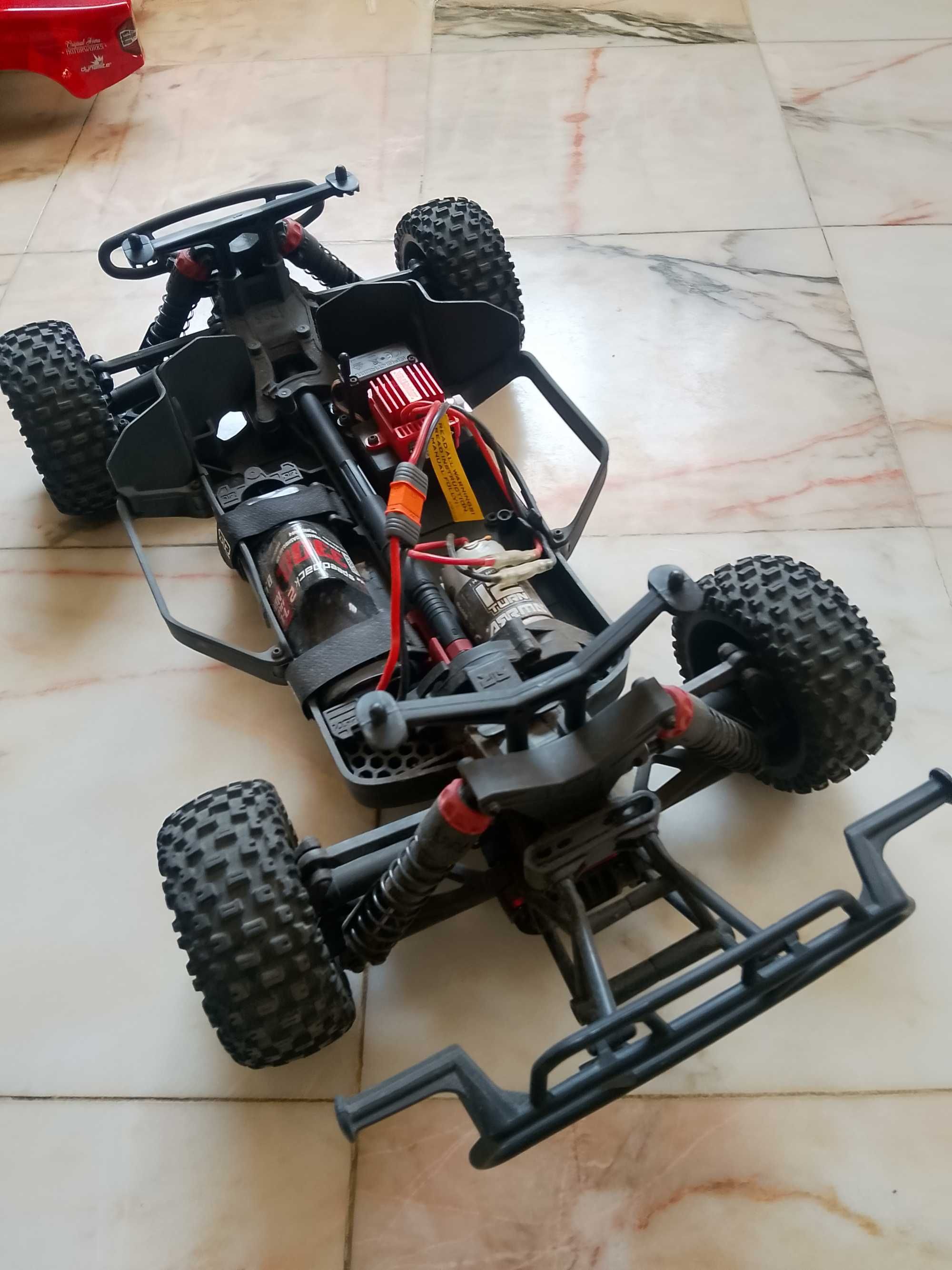Carro telecomandado traxxas 4x4