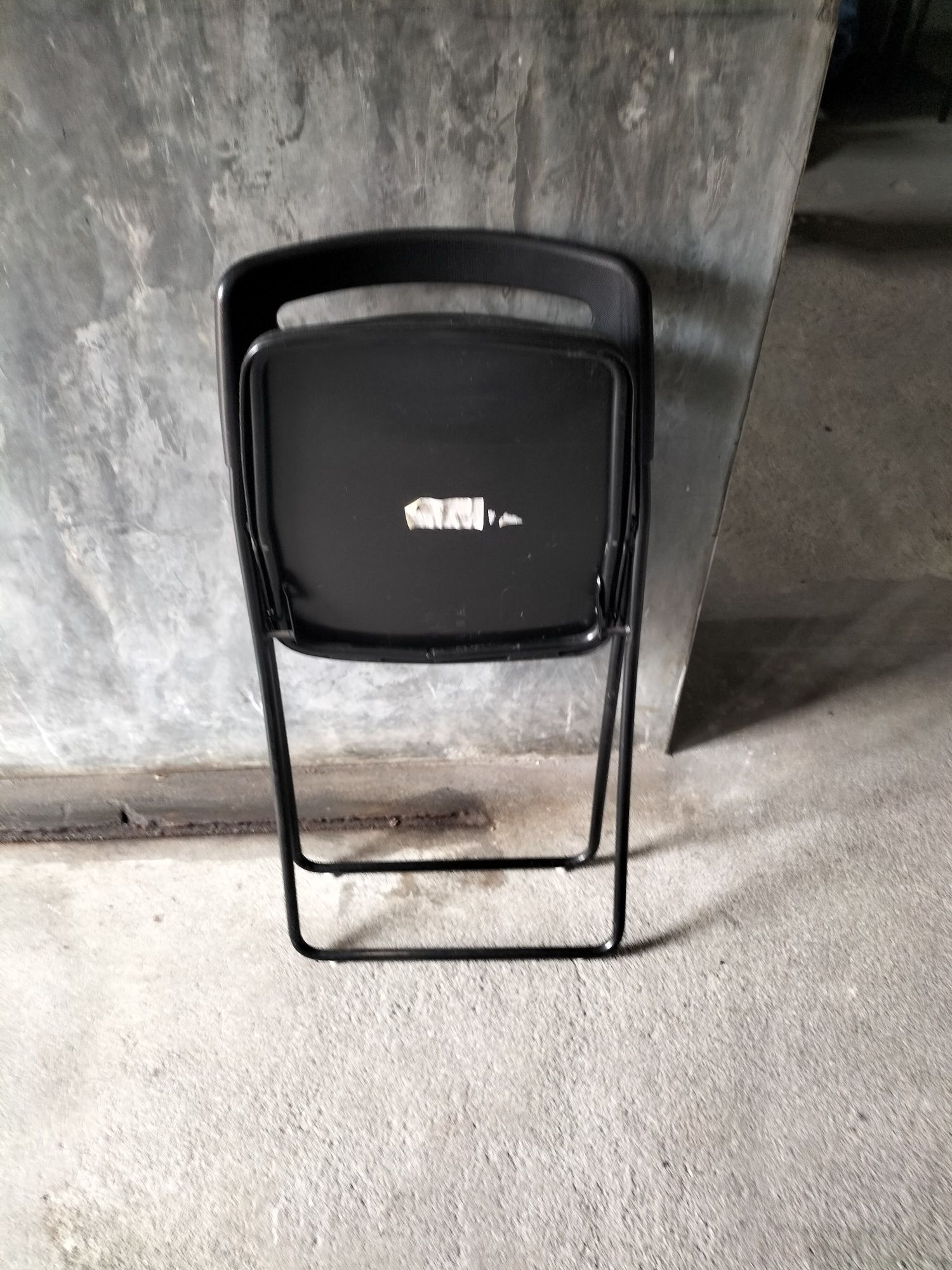Cadeiras pretas 2