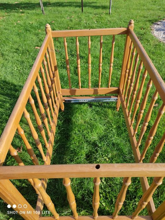 Łóżeczko drewniane dziecięce