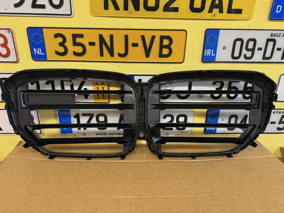 Решітка радіатора БМВ Х5 / BMW X5 G05 19-22 ніздрі в стилі X5M F95