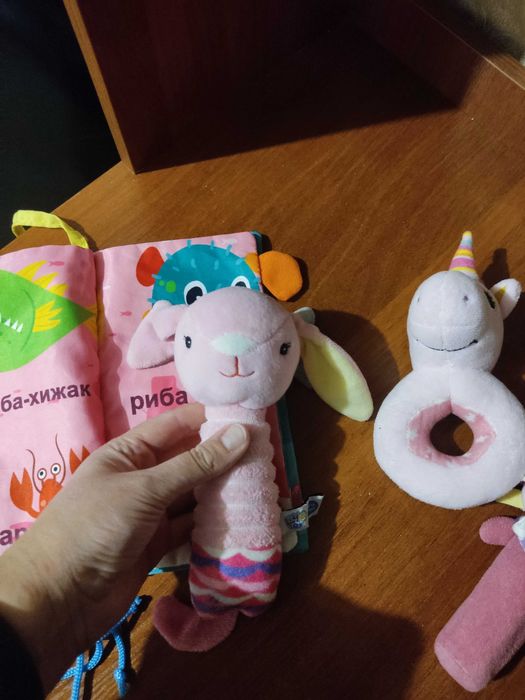 Іграшки для малят