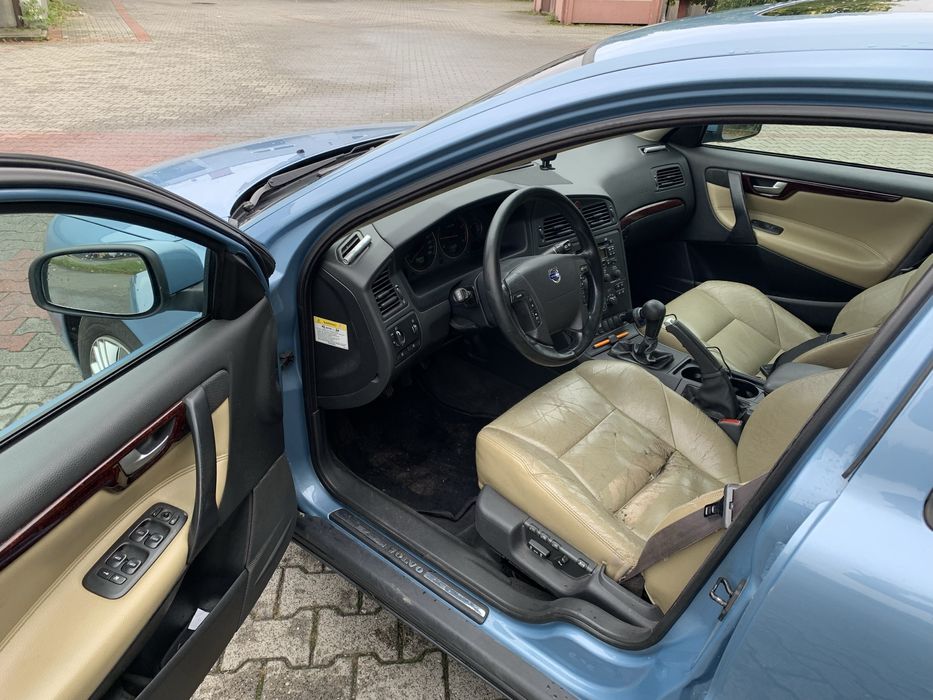 Sprzedam samochod Volvo V70