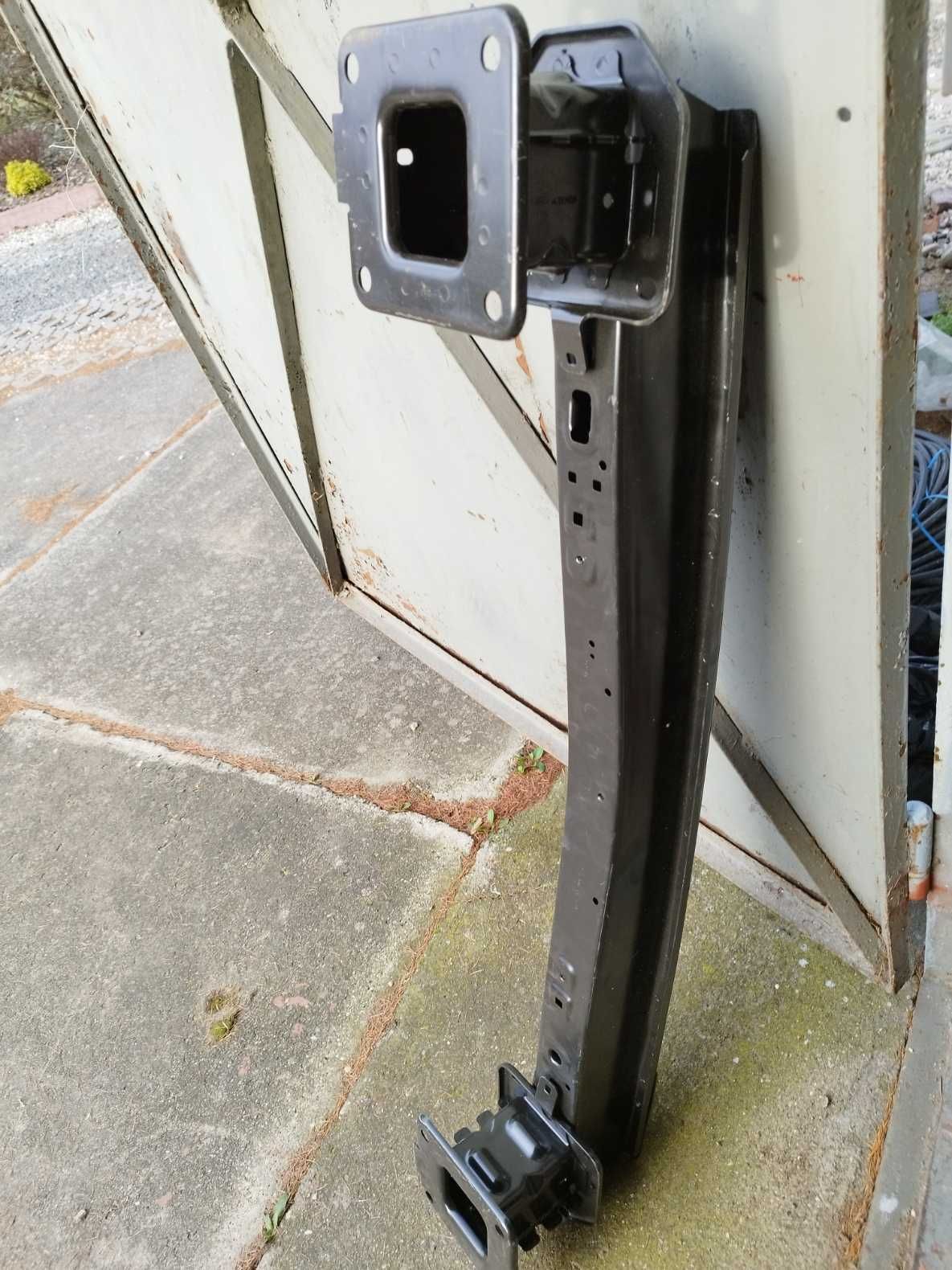 Wzmocnienie pasa przedniego Ford Transit  CONNECT 02-13 nowe