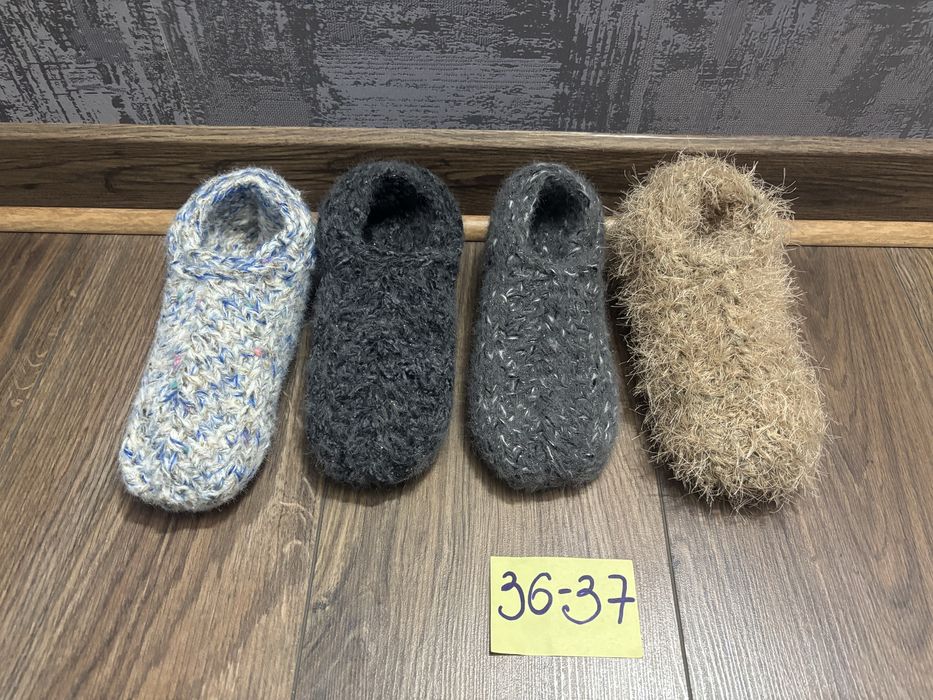 Вязаные следки, комнатные тапочки