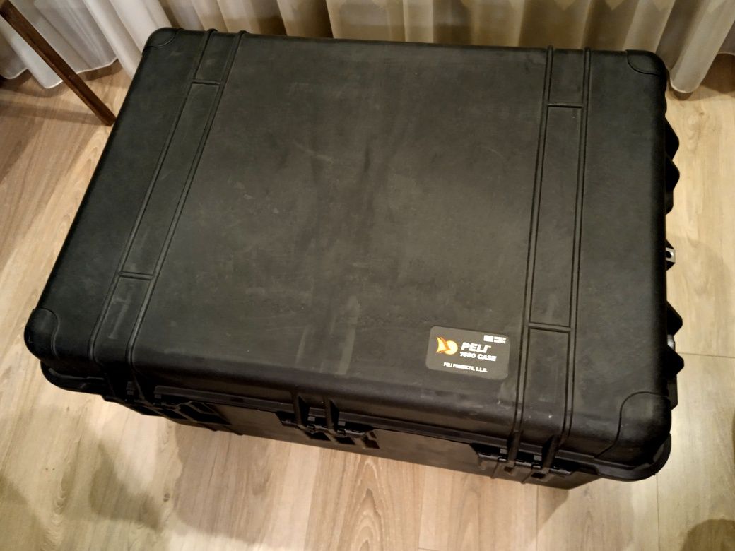 Peli Case 1660 захисний ящик для перевозки інструменту та обладнання