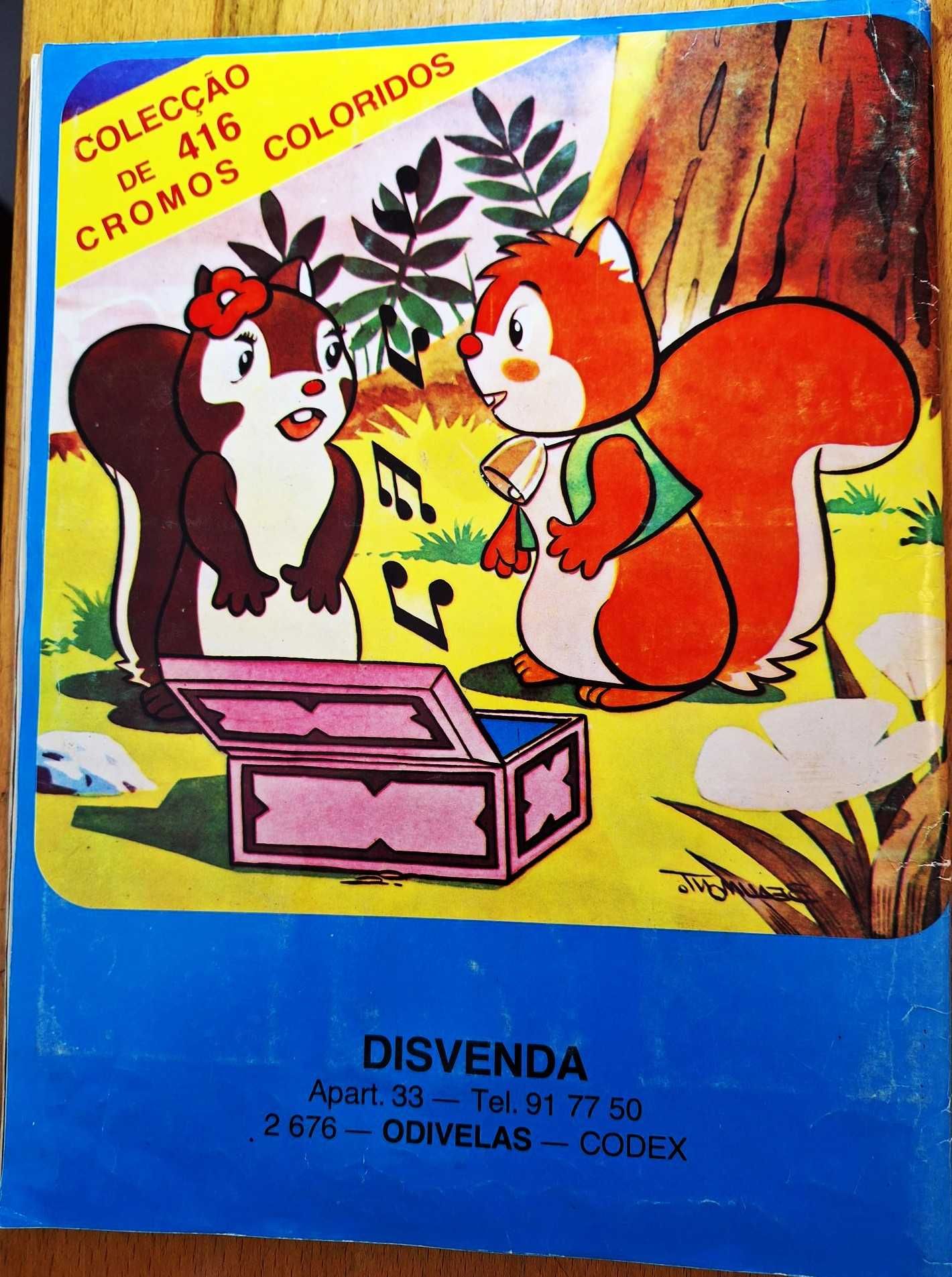 Caderneta com 392 cromos do êxito de T.V., Bana e Flapi, completa