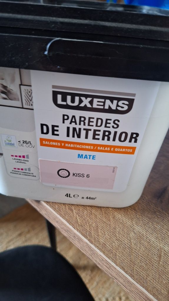 Tinta rosa luxens