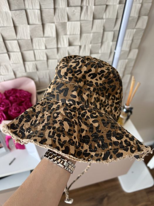 Damskie kapelusz panterkę