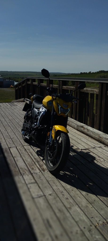 Продам ліфан ср220