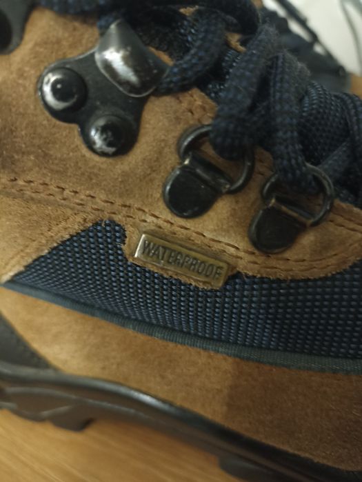 Продам трекінгові чоловічі чоботи  Hei-Tec Trilogy Waterproof 42р б/в