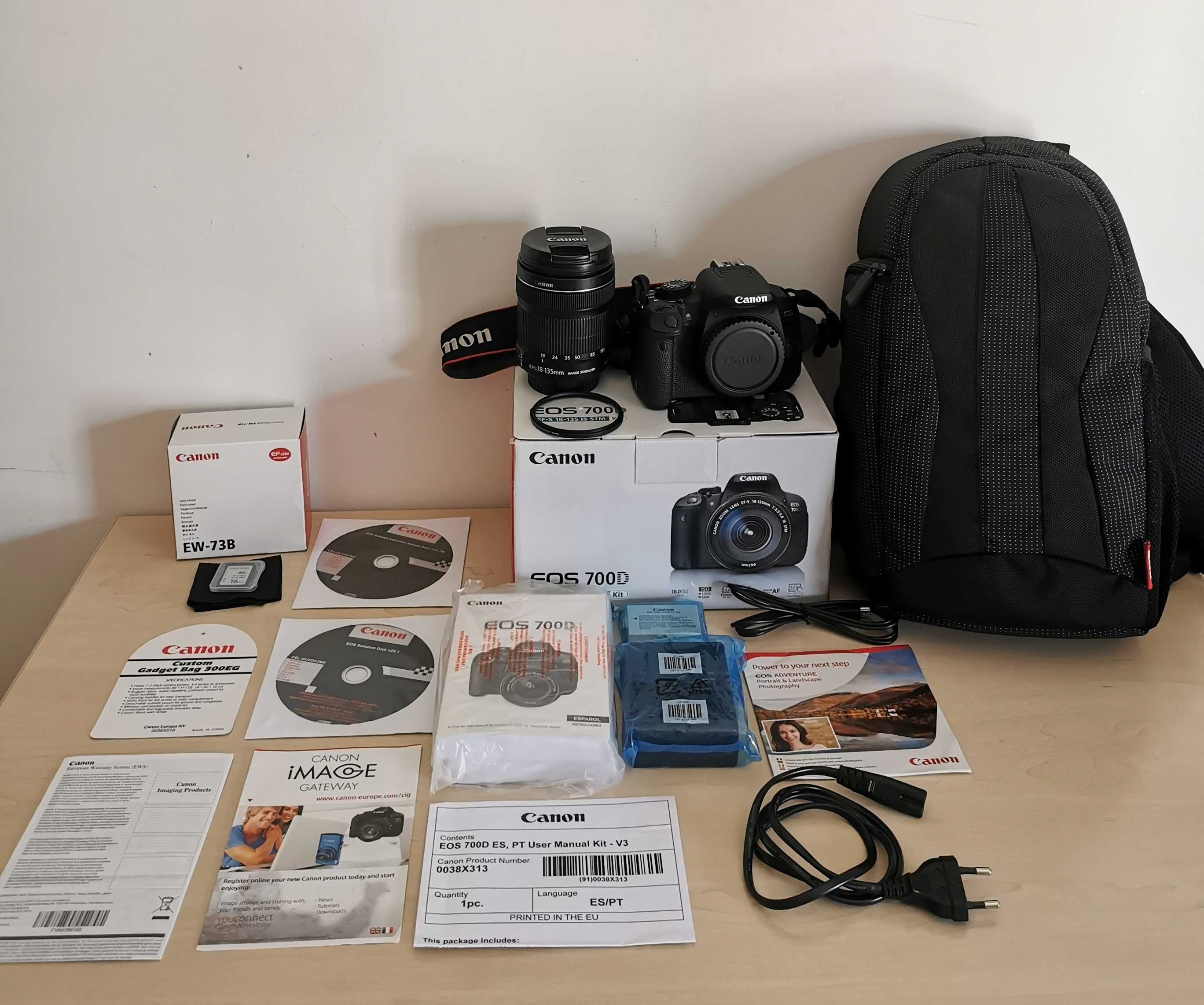 Canon EOS 700D (Objetiva 18-135mm) nova