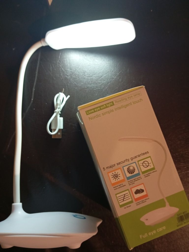 Лампа настольная Led