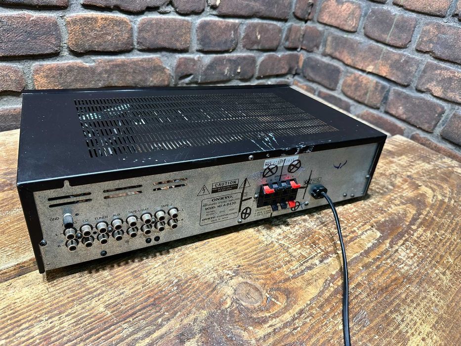 Wzmacniacz Onkyo A-8430