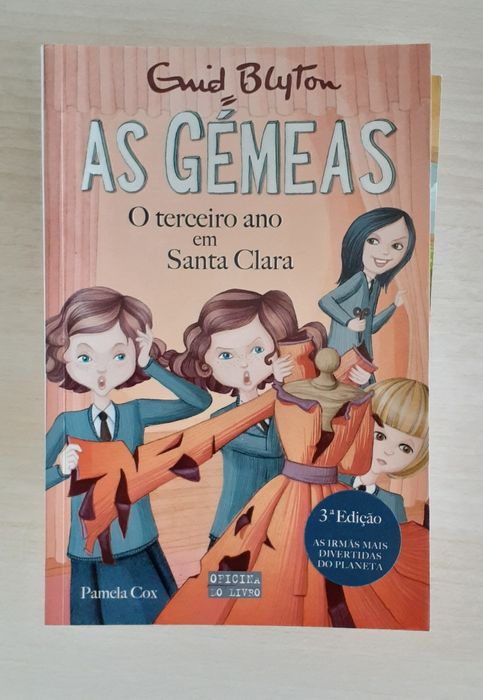 Coleção de livros "As gémeas no colégio de Santa Clara"