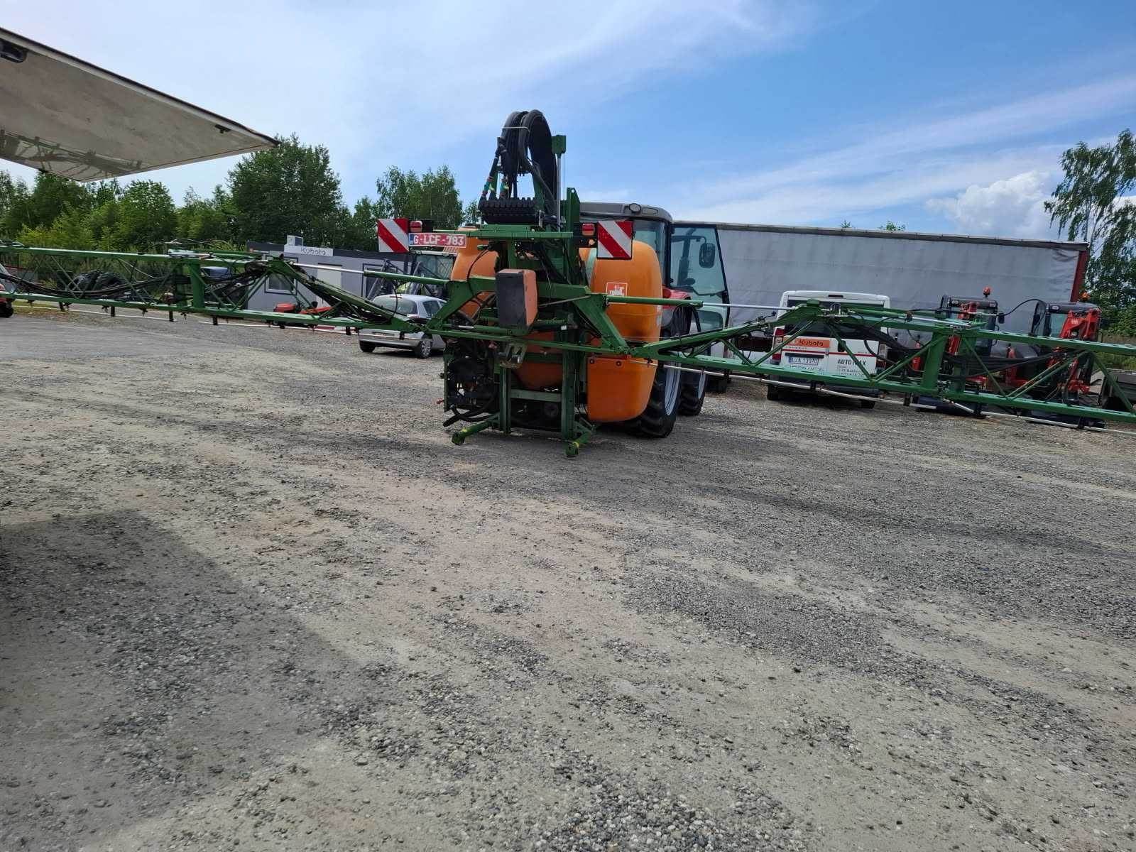 Opryskiwacz Amazone UF 1501