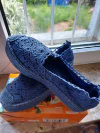 Nowe, kobaltowe espadryle