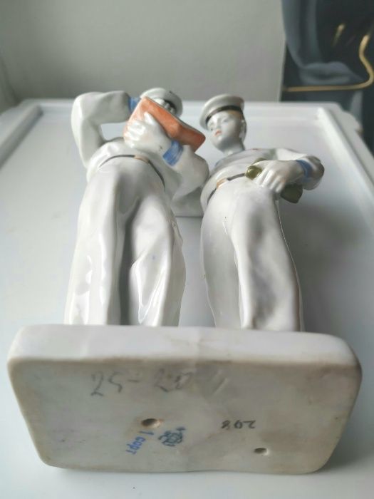 Ребята моряки "Нахимовцы" статуэтка, антиквариат фарфор
