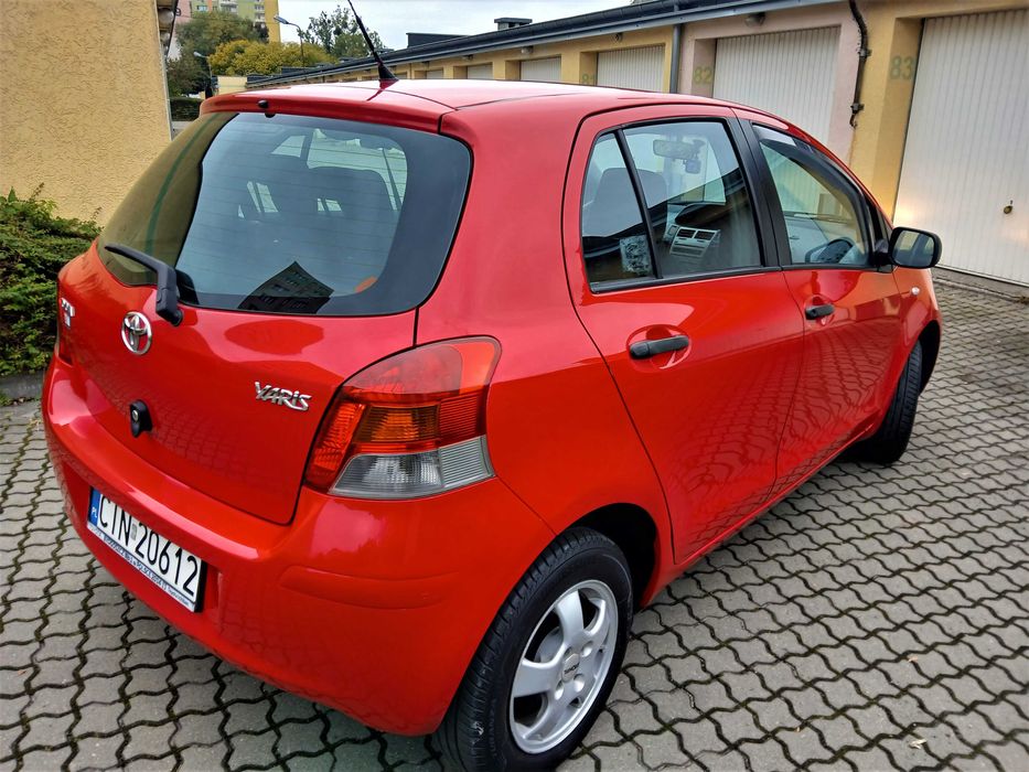 Yaris lift2009/2010salon PL173tys,1.0i,alu felgi elektryka abs,kamerka