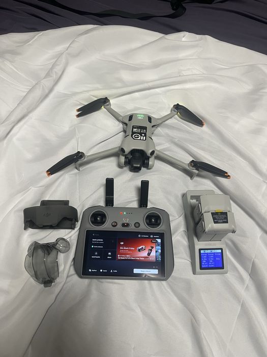 REZERWACJA GWARANCJA Dron Dji mini 4 pro fly more combo akcesoria