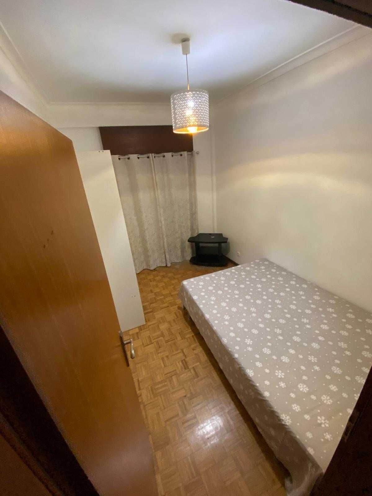 quarto de casal moscavide