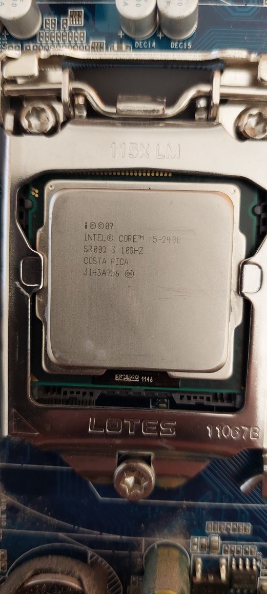 Intel Core i5 2400 + Płyta główna Gigabyte GA-H61M-S2V-B3