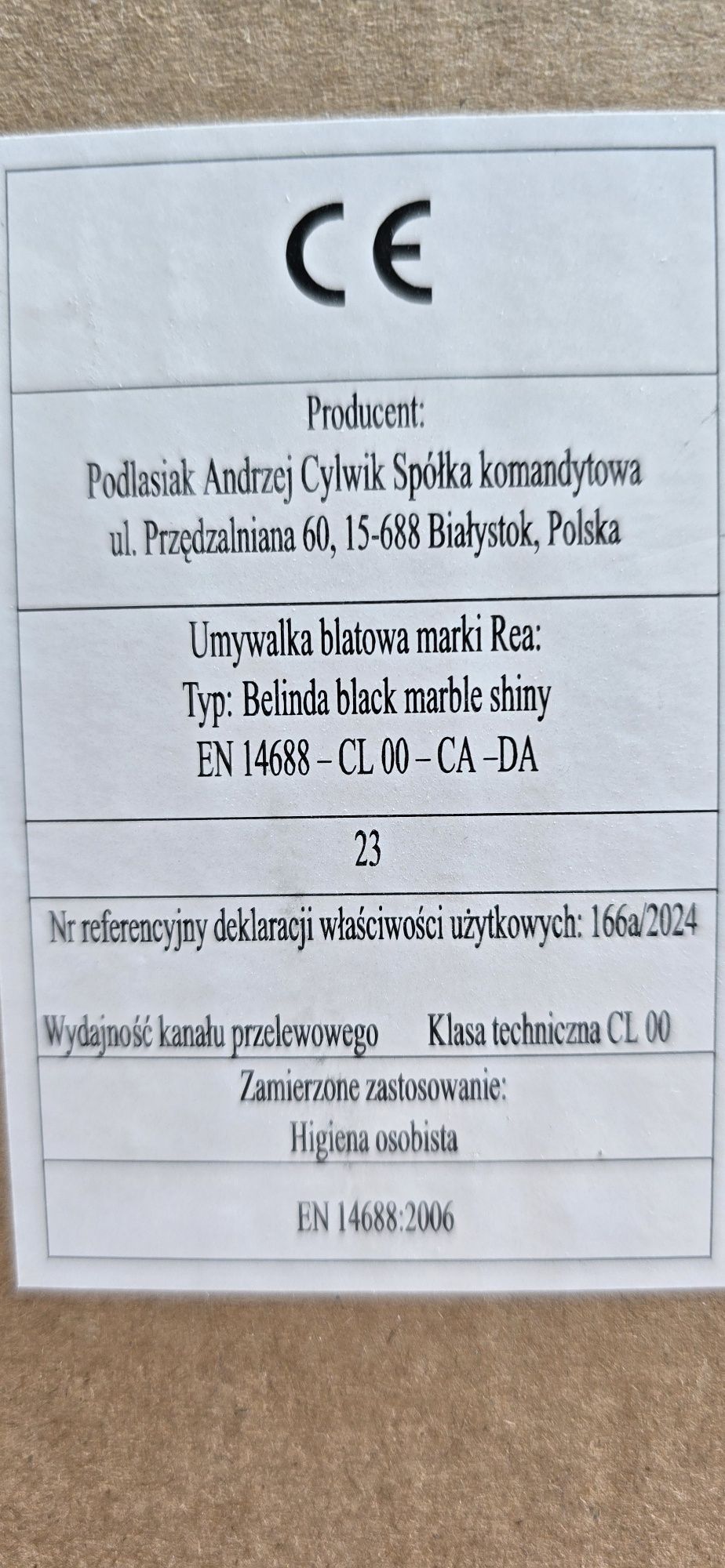 Sprzedam nowe 2 umywalki nablatowe czarne 445x325x135