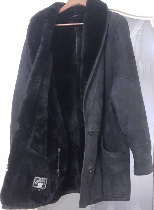 Куртка з овчини нова, модний крій. Original shearling, Італія. Рр48-50