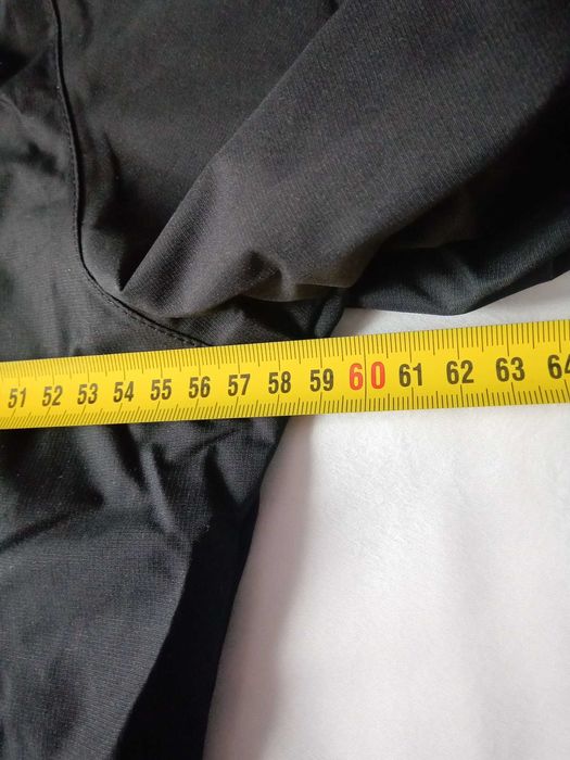 Kurtka przeciwdeszczowa NOWA Lafuma rozm. L kol. czarny