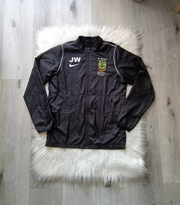 Lekka kurtka sportowa Nike rozm 147-158