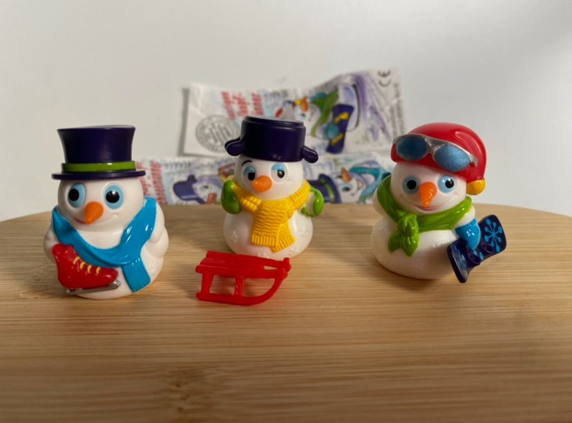 Kinder колекційні іграшки