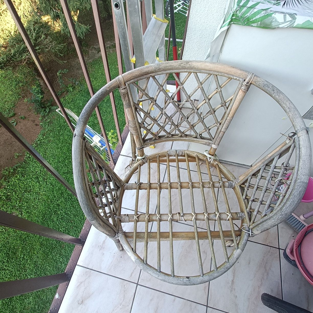 Sprzedam zestaw mebli balkonowych rattanowych