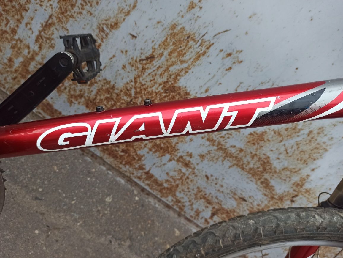 Продам велосипед GIANT