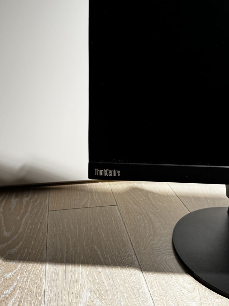 Monitor Lenovo ThinkCentre 21.5 cala