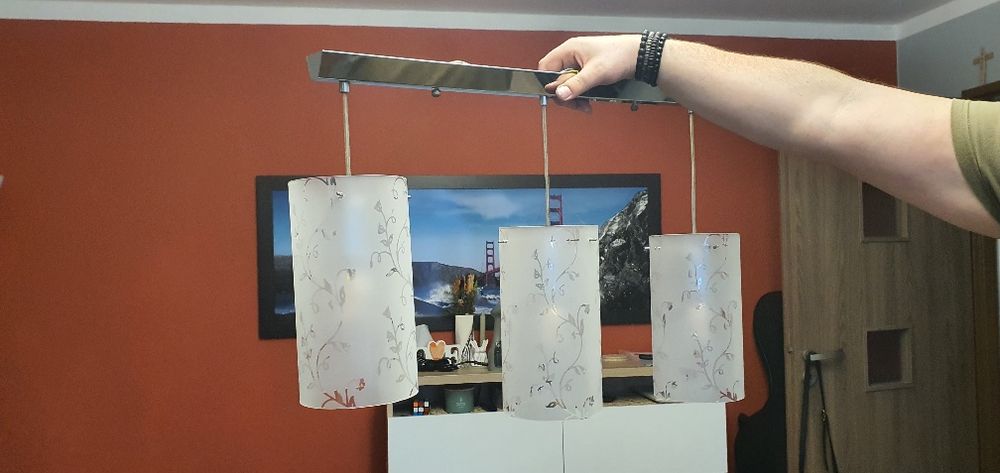 Lampa/żyrandol 3 częściowy w idealnym stanie z żarówkami gratis