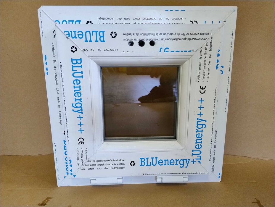 Okna gospodarcze, inwentarskie 40x40 Uchylne