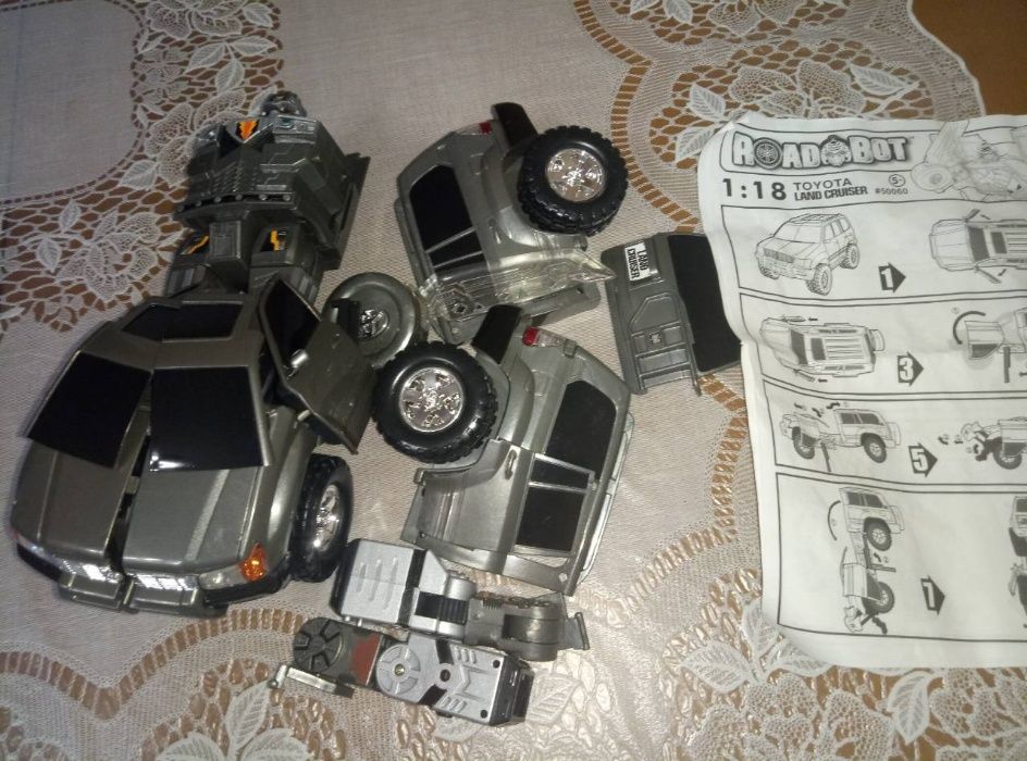 Робот-трансформер Blackbot Toyota Land Cruiser Roadbot
