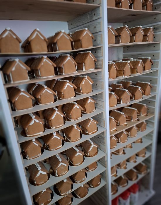 Domki z piernika do szkoly na mikołajki do samodzielnego dekorowania