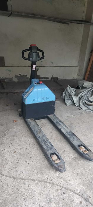 Wózek paletowy elektryczny Hanselifter E-BF-06.